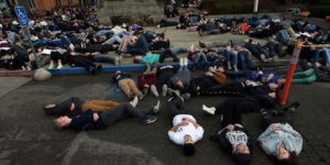 300 US schools expected to organize walkouts